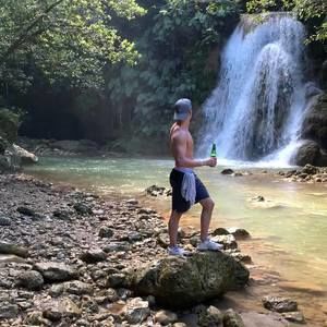 Meet your Posher, Antony